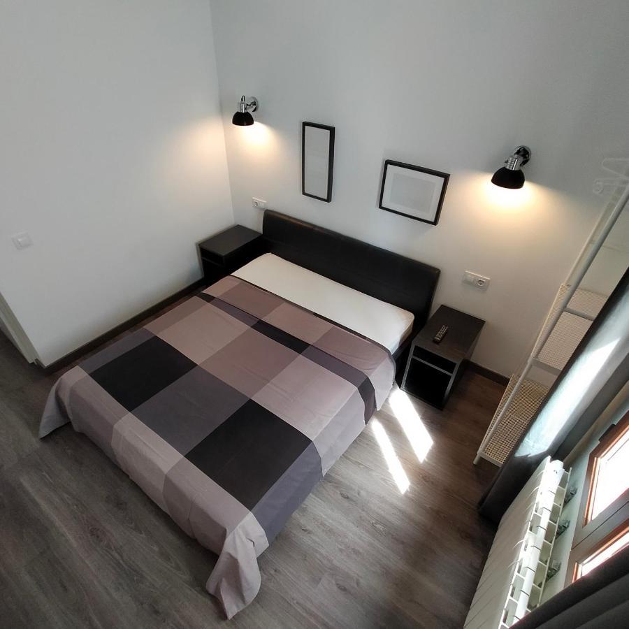 Room Pride Madrid Bagian luar foto