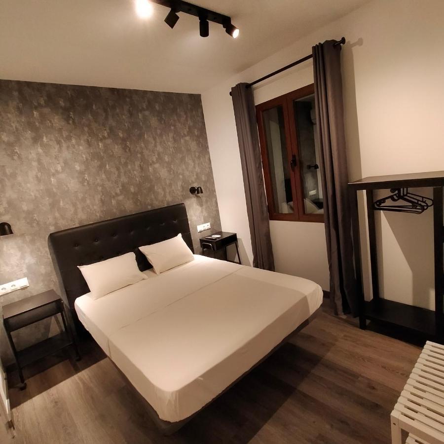 Room Pride Madrid Bagian luar foto